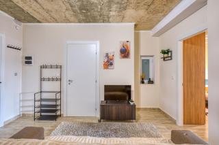 Gabriel's - 2 bedroom Apartment by Solea Holiday Homes - 9