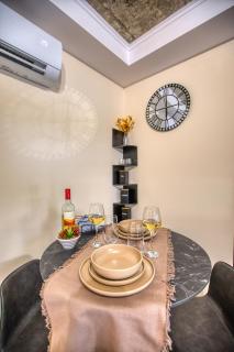 Gabriel's - 2 bedroom Apartment by Solea Holiday Homes - 5