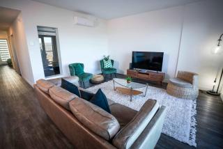 310 - Luxury Condo The Serenity - View and Pool - 4