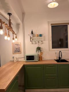 Urban Jungle Nest - 1