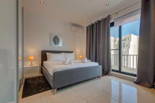 3BR Penthouse with private Jacuzzi in St Julians by 360 Estates - 8