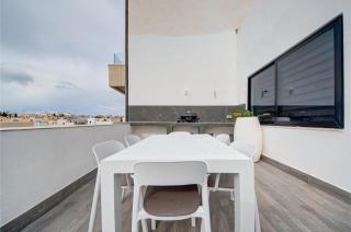 3BR Penthouse with private Jacuzzi in St Julians by 360 Estates - 7