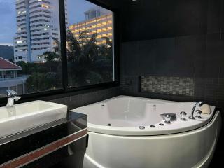 Bangla Jacuzzi Suite 212 - 3