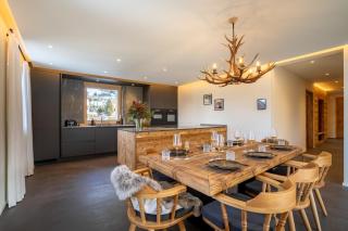 A&Y Signature Lodge St Moritz Pontresina Spa - 0