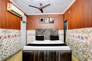 SPOT ON by OYO Diamond Hotel - 9