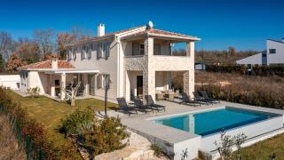 Beautiful Villa Legro with pool in Visnjan - Rapavel - 0
