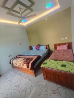 Pallavi Home Stay Hampi - 6