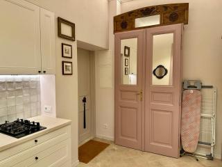 Sweet Home on the Rynok Square - 2