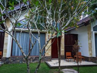 RaCottage Mandalika - Kuta - 9