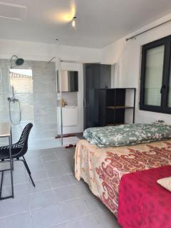 Bright house in Pezens for 8 people - 1