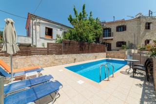 Luxurious Villa with Private Pool - 1