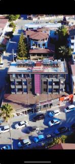 Madame Fijen Hotel - 8