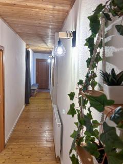 Wanderlust Family Suite with Garden - 6