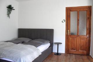 Wanderlust Family Suite with Garden - 2