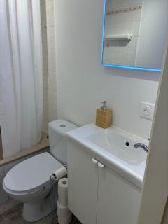 Charming Studio with mini garden - 8