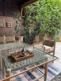 Vibrant Modern House, 20 Min from Gueliz & Airport - 4