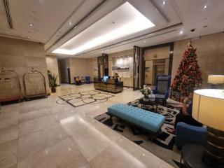 McKinley Hill Lavish1BR Flat Next to Venice Mall - 5