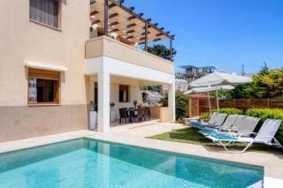 Villa Irines House by Villa Plus - 9