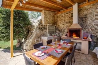 Villa Irines House by Villa Plus - 4