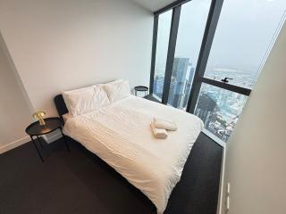 Luxury Sky Apartment - 1 Min to Melbourne Central - 3