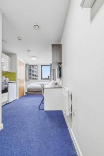 Modern Budget Single Studio in Central Nottingham - 2