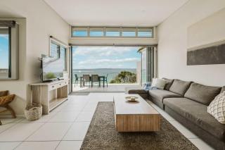 Allure at Hyams Beach - seconds to white sands - 3