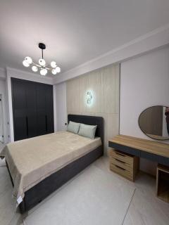 Асанбай Магистраль рядом Итальянский и Французский квартал - 0