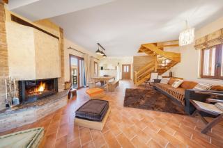Anemos Mountain Villa - A Perfect Mountain Retreat - 2