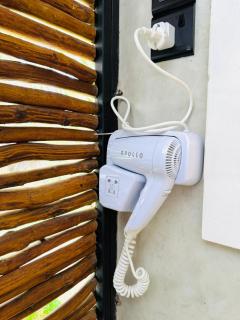 Mahagedara Dickwella - 7