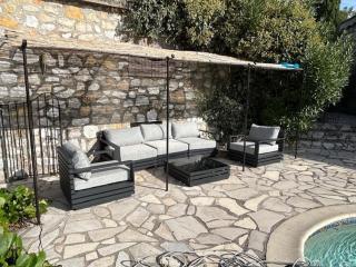 Charming villa - perfectly located - 5