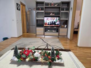 Smiley Apartment - 2