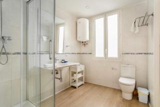 The Collection Barcelona - Paseo de Gracia 5BD and 3BTH for 10 with Terrace - 8