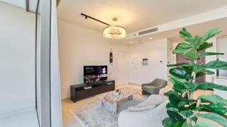 Seafront 1 Bedroom Apartment in Al Zorah - 6