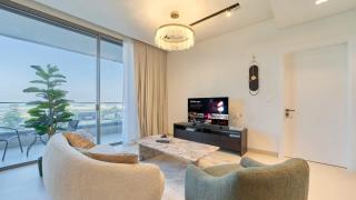 Seafront 1 Bedroom Apartment in Al Zorah - 2