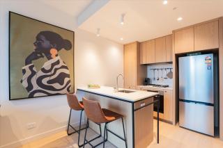 Art-Deco Glamour Iconic Southbank Location - 3