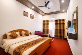 Boutique Tribhuwan Hill View Hotel Free Wifi and Parking Facilities - Best Services - Prime Location- Premium Hotel In Ranikhet - 9