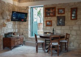 Siren Village Living - 1