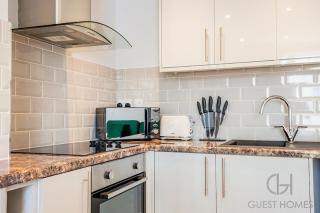 Guest Stays - Bridge Street Apartment - 1