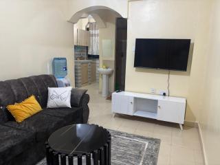 The Cozy Luxe Embu - 4