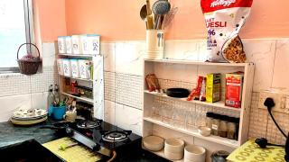 Private Room 2 with elegant living with balcony - 5