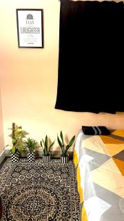 Private Room 2 with elegant living with balcony - 3