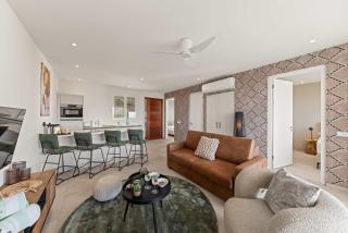 Tidal Tranquility - Aquamarine 3 - 5