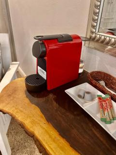 Spacious Private Suite in Central Morningside - 4