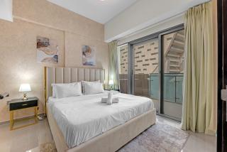 Lavish Apartment in Dubai - 6