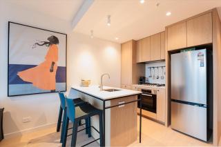 NEW Queensbridge Residences Pool Gym Sauna Steam Restaurants Bar - 8