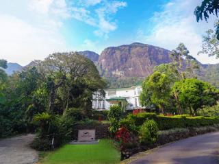 Mountain Front Bungalow by Browns Retreats - 1