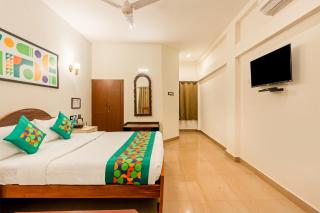 Treebo Golden Paradise - 2