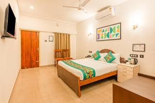 Treebo Golden Paradise - 4