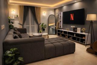 Presidential Two Bedrooms Suite In Gold Crest Residency- DHA Phase 4 Lahore - 3