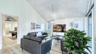 Villavilla 765 - Trams Am See, Deutschland - 2